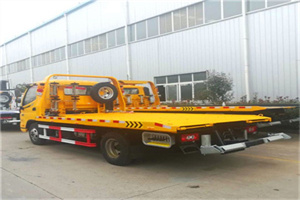 细河附近拖车救援搭电